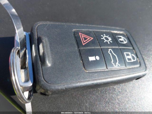 Volvo XC60 3.2 Image 9