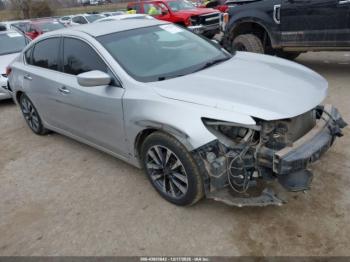  Salvage Nissan Altima
