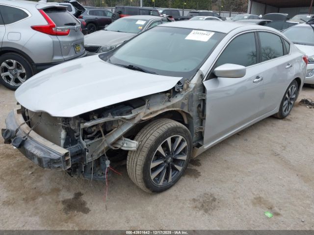 Nissan Altima 2.5 Sv Image 11