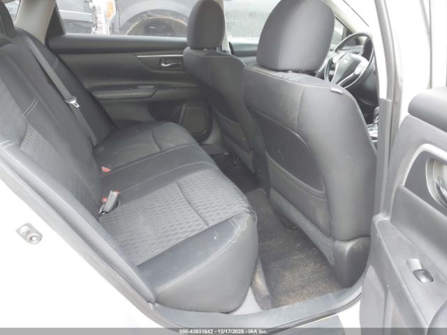 Nissan Altima 2.5 Sv Image 8