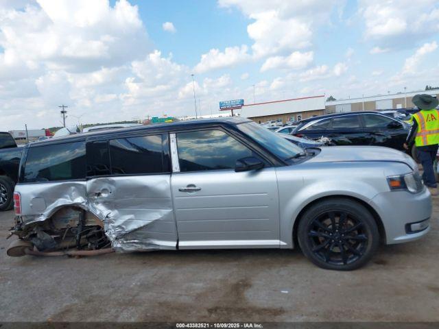 Ford Flex Sel Image 6