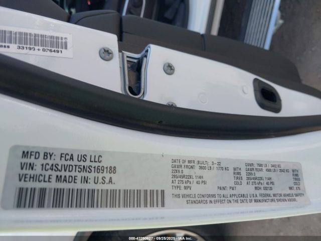 Jeep Wagoneer Series Iii 4x4 Image 6