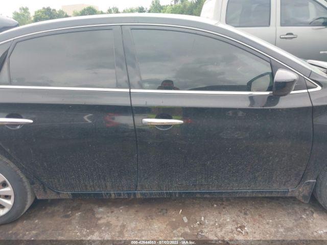 Nissan Sentra S Image 12