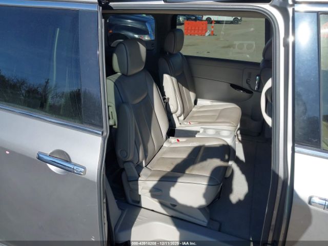 Nissan Quest Sl Image 10