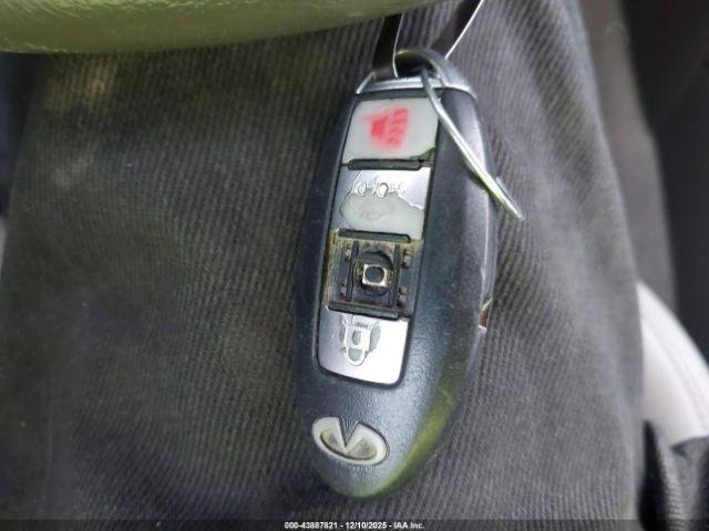 INFINITI G25x Image 9