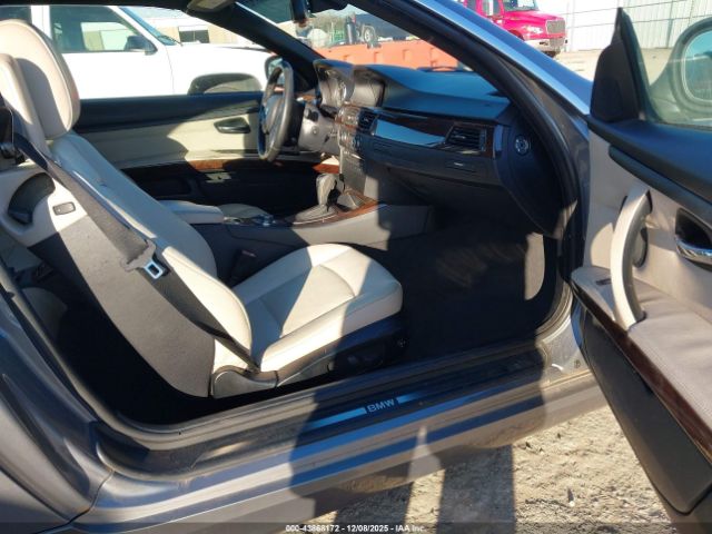 BMW 3 Series Image 4