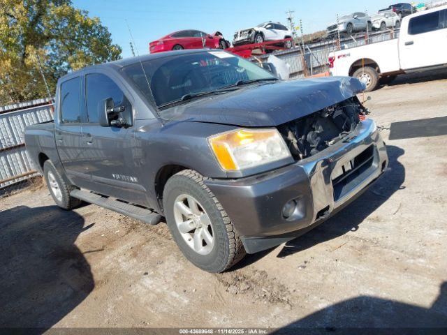  Salvage Nissan Titan