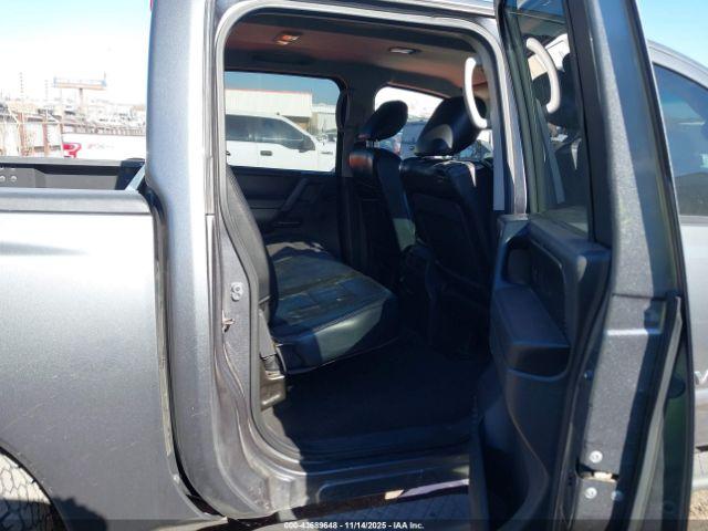 Nissan Titan Sv Image 13