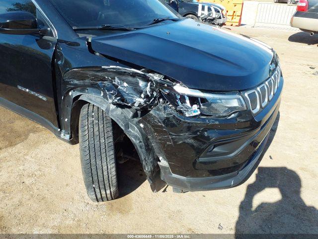 Jeep Compass Latitude Fwd Image 9