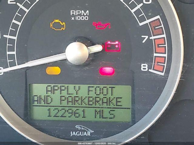 Jaguar S-Type 4.2l V8 Image 8