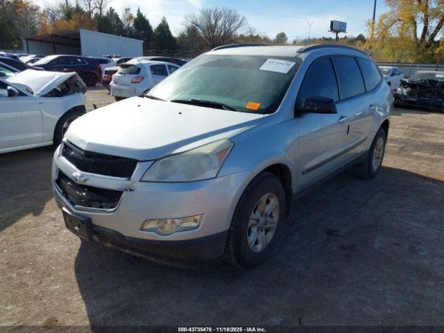 Chevrolet Traverse Ls Image 9
