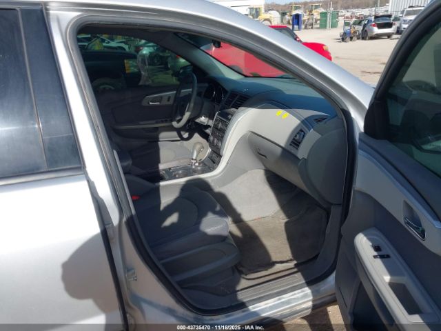 Chevrolet Traverse Ls Image 14