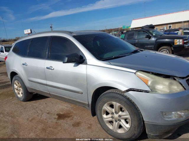 Chevrolet Traverse Ls Image 5