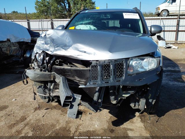 Jeep Compass Latitude Image 12