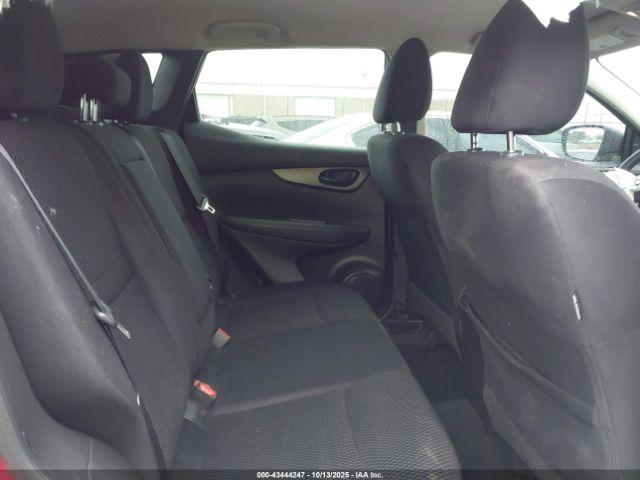 Nissan Rogue S Image 15