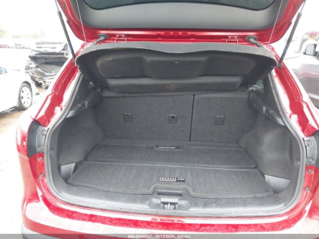 Nissan Rogue S Image 9