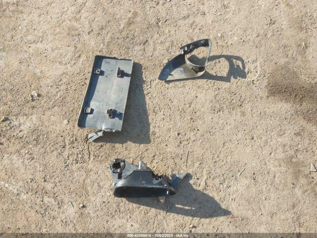 Chrysler 200 Limited Image 3