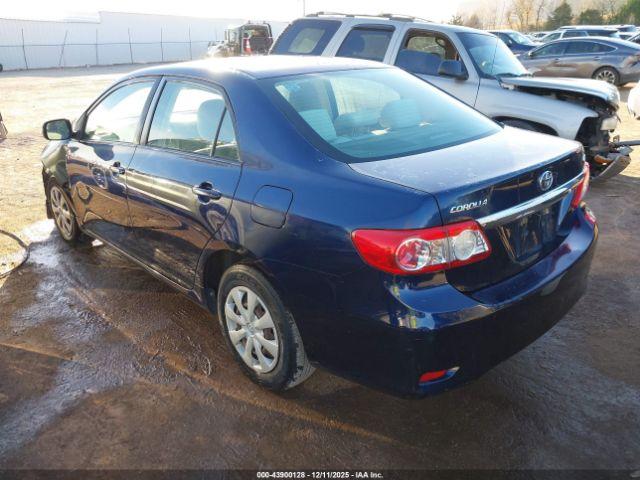 Toyota Corolla Le Image 16