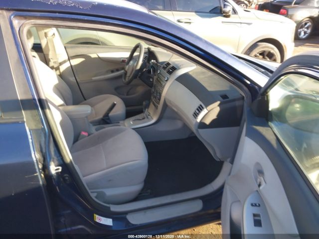 Toyota Corolla Le Image 12