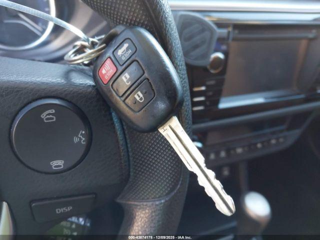 Toyota Corolla Le Image 13