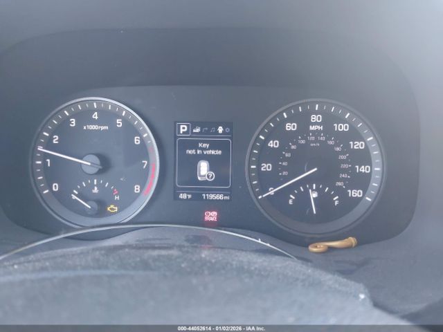 Hyundai TUCSON Se Plus Image 5