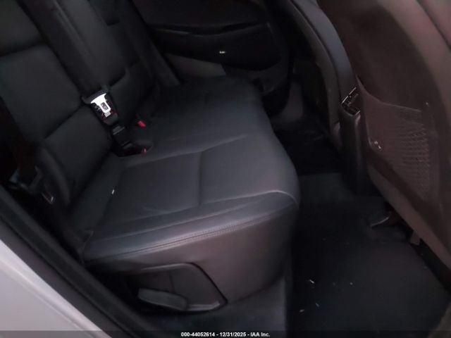 Hyundai TUCSON Se Plus Image 2