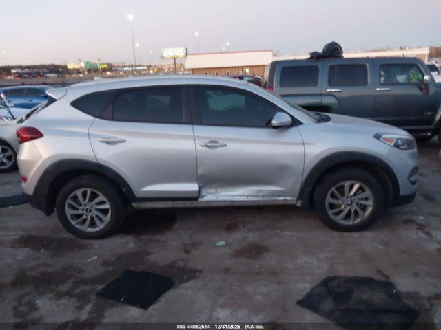 Hyundai TUCSON Se Plus Image 3