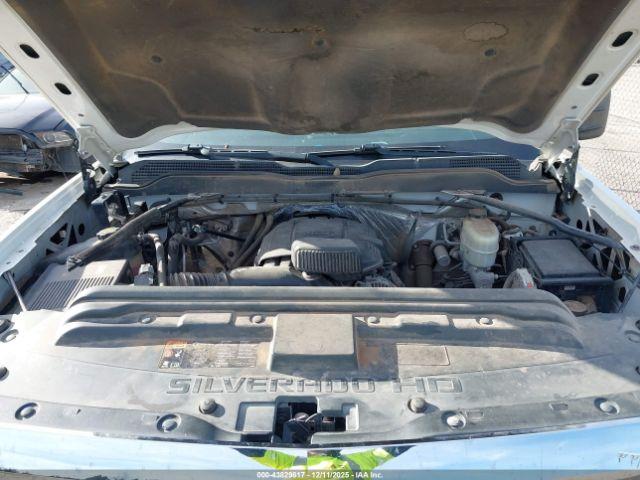 Chevrolet Silverado 2500 Lt Image 9