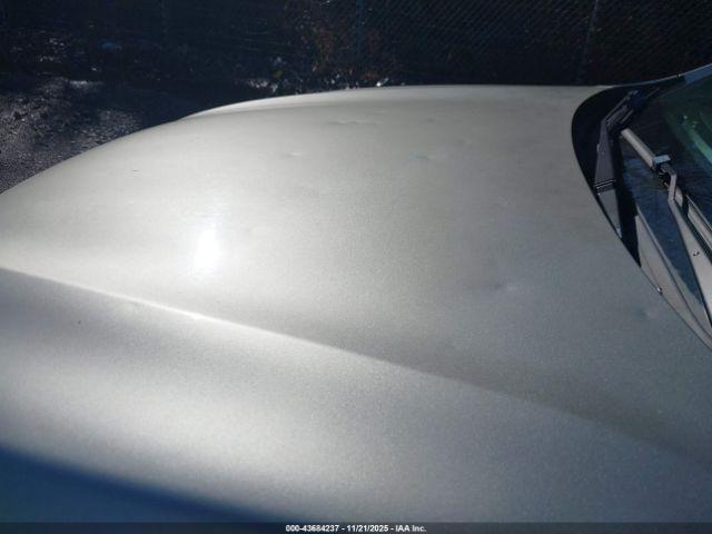 Subaru Outback 2.5i Premium Image 14