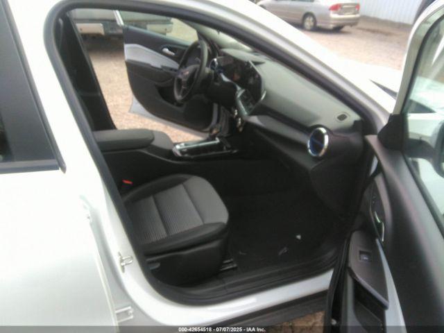 Chevrolet Trax Fwd Lt Image 14