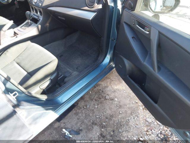 Mazda Mazda3 I Touring Image 5