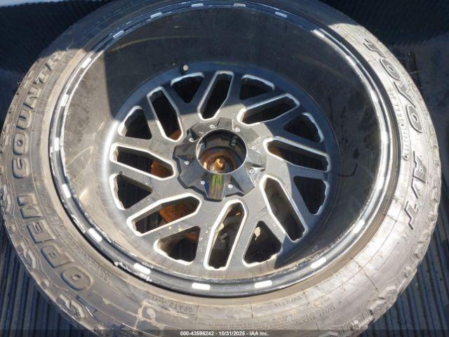 Ram 1500 Laramie Image 16