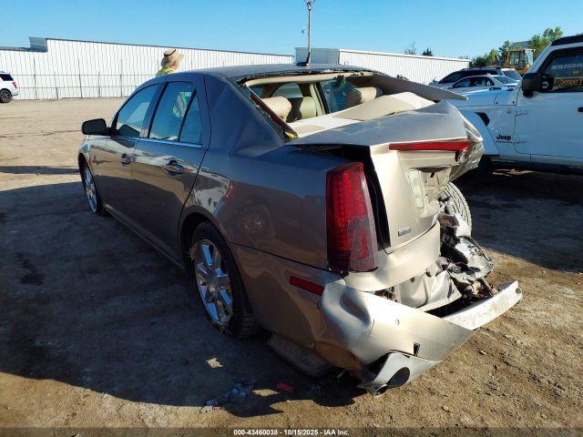 Cadillac STS V8 Image 5