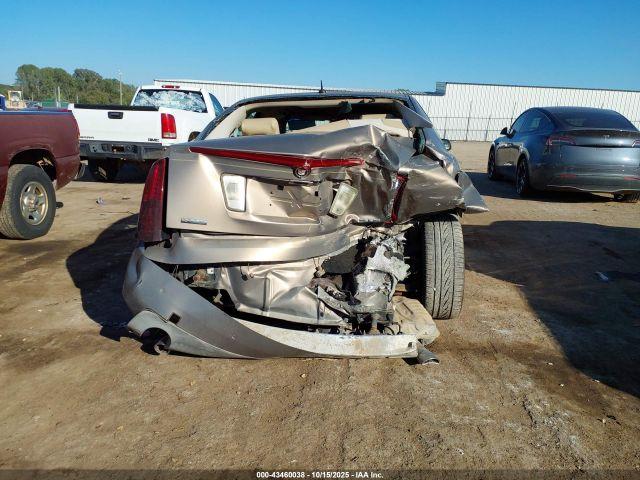 Cadillac STS V8 Image 11