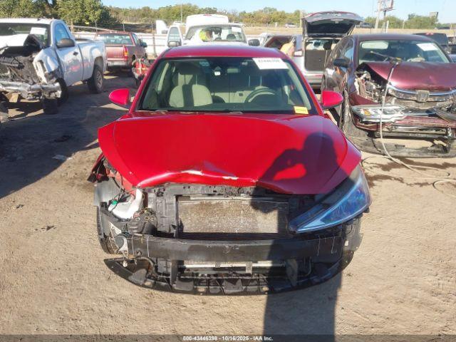 Hyundai ELANTRA Sel Image 12