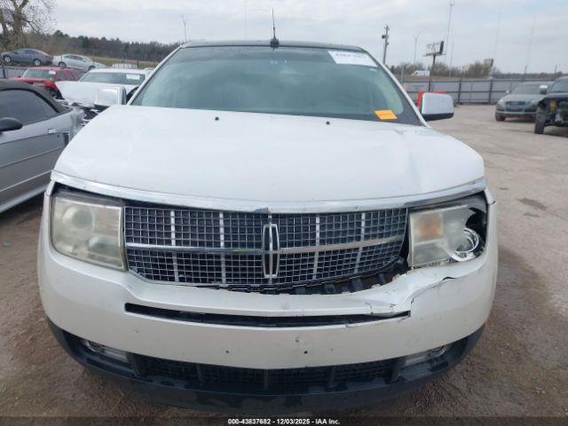 Lincoln MKX Image 10