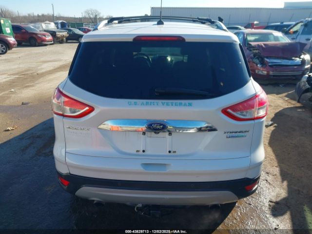 Ford Escape Titanium Image 16