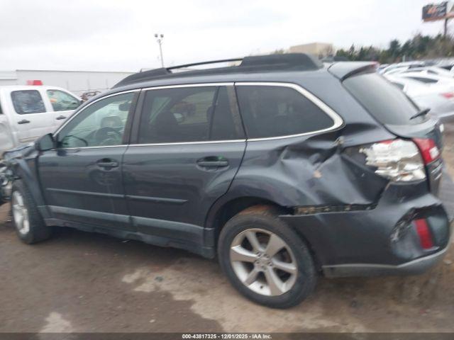 Subaru Outback 2.5i Limited Image 17