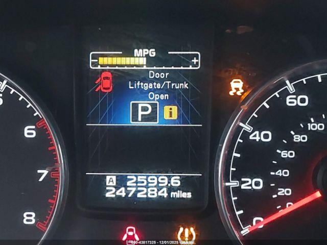 Subaru Outback 2.5i Limited Image 4