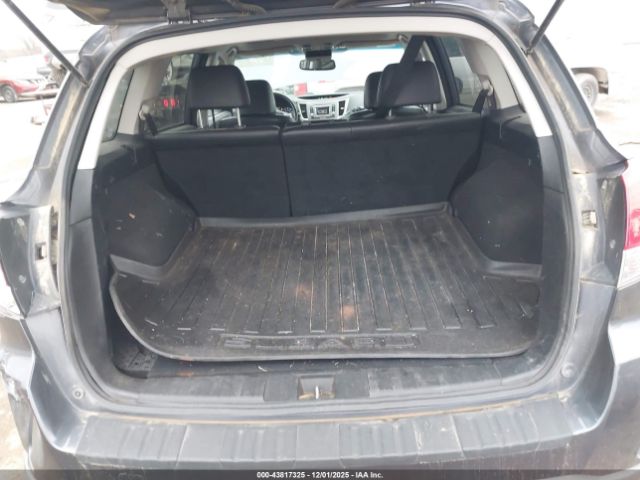 Subaru Outback 2.5i Limited Image 5