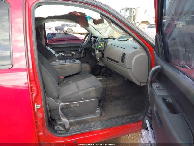 Chevrolet Silverado 1500 Ls Image 4