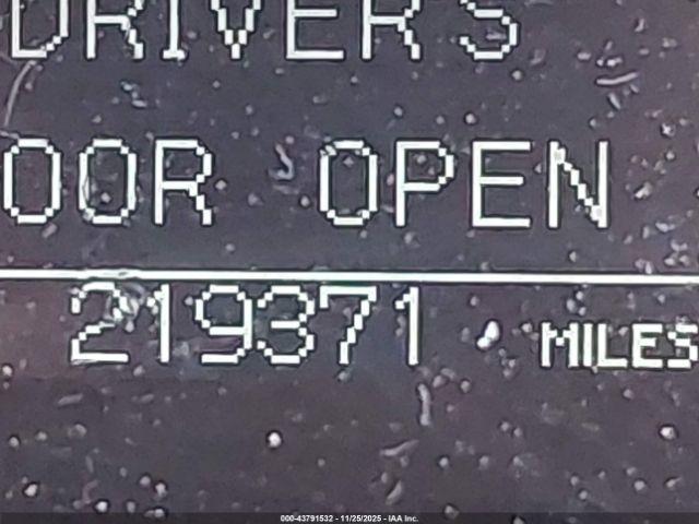 Toyota Sequoia Limited 5.7l V8 Image 11