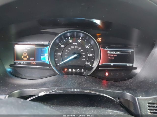 Ford Explorer Xlt Image 8