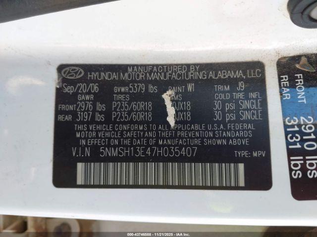 Hyundai SANTA FE Image 13