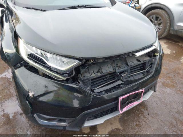 Honda CR-V Touring Image 6