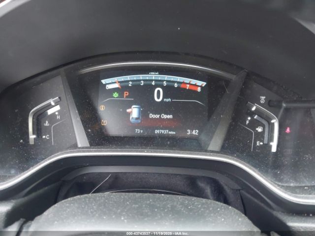 Honda CR-V Touring Image 3