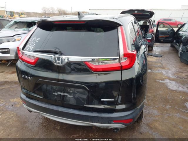 Honda CR-V Touring Image 11