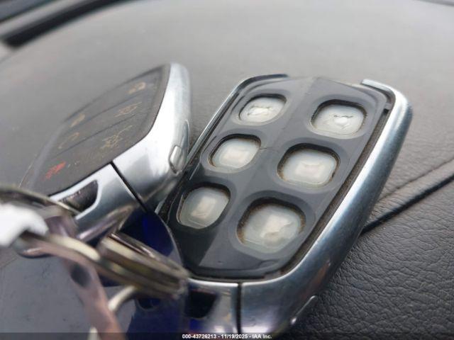 Cadillac Escalade Luxury Image 4