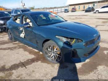  Salvage Kia Stinger