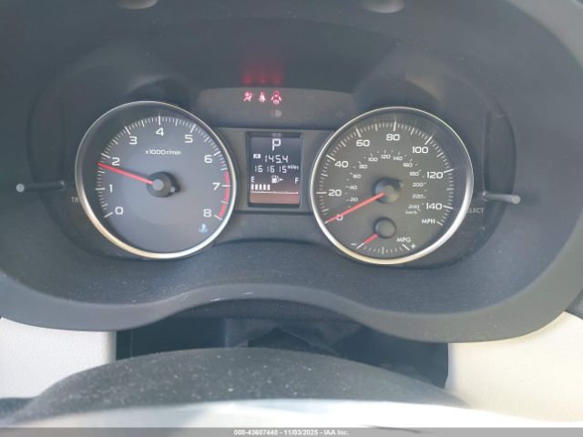 Subaru Crosstrek 2.0i Limited Image 8